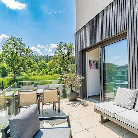 Hermitage - Seeblick & Zugang